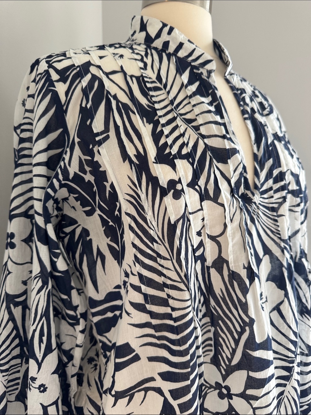 LAUREN Ralph Lauren Navy and White Tropical Print Swim Coverup